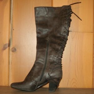 High Knee Heel boot